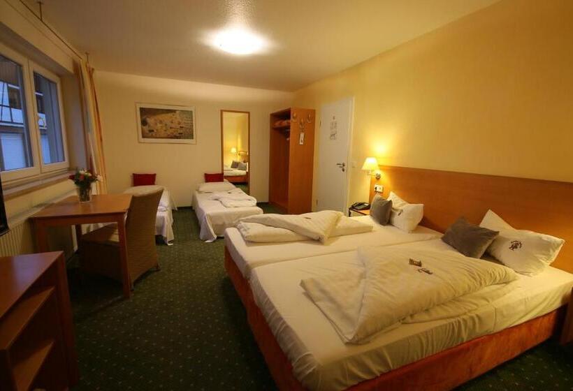 4인용 스탠다드 룸, Berggasthof Hotel Igelwirt