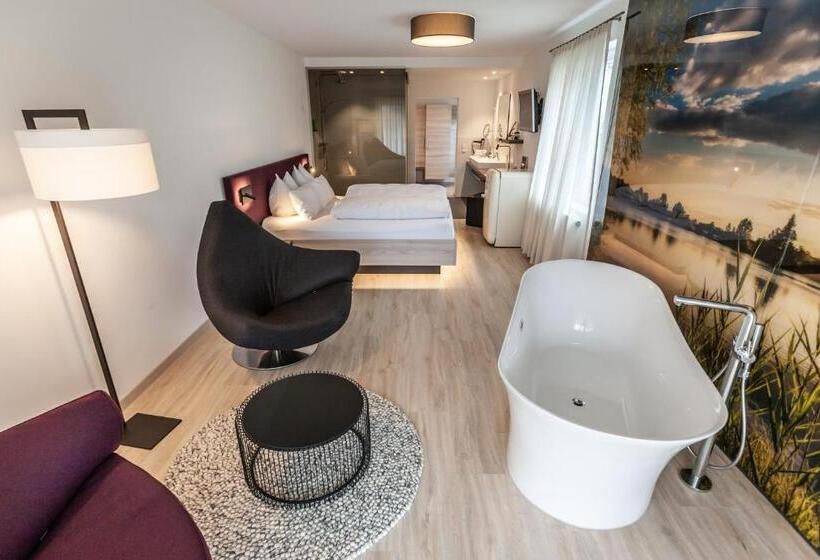 스탠다드 발코니 룸, Bollenhuthotel Kirnbacher Hof