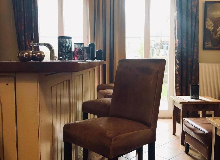 Quarto Deluxe, Ampervilla