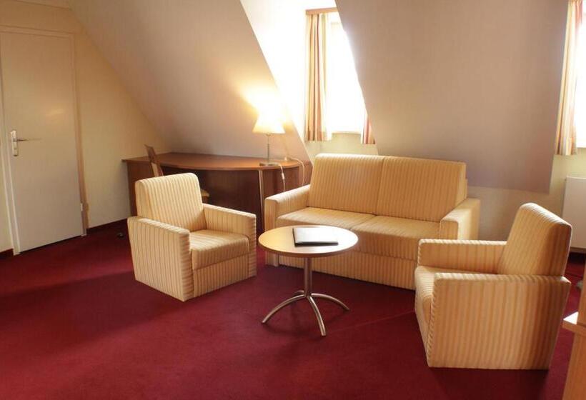 スタンダードルーム, Blauer Wolf