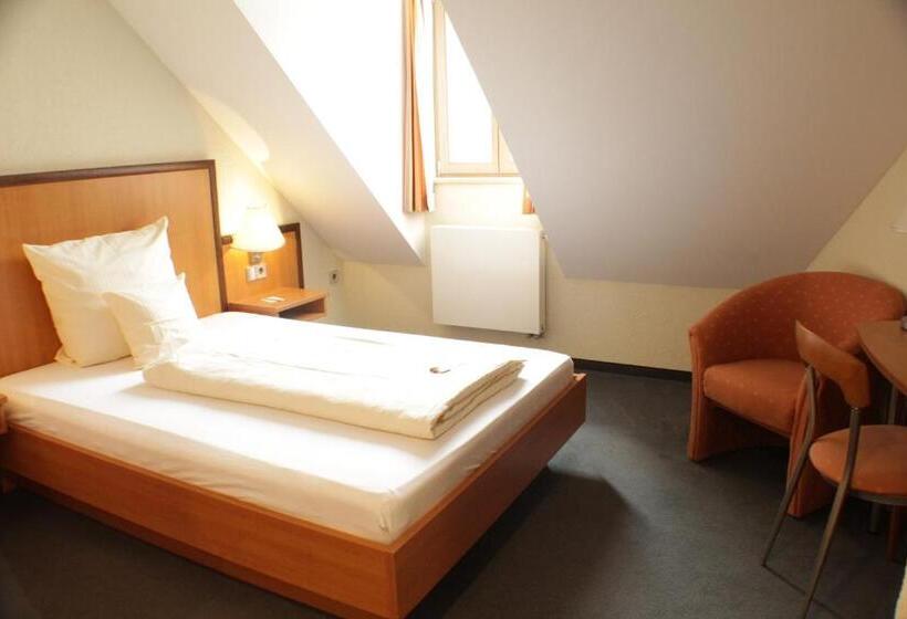 スタンダードシングルルーム, Blauer Wolf