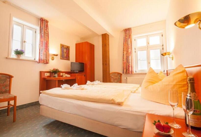 חדר סטנדרט, Domschatz