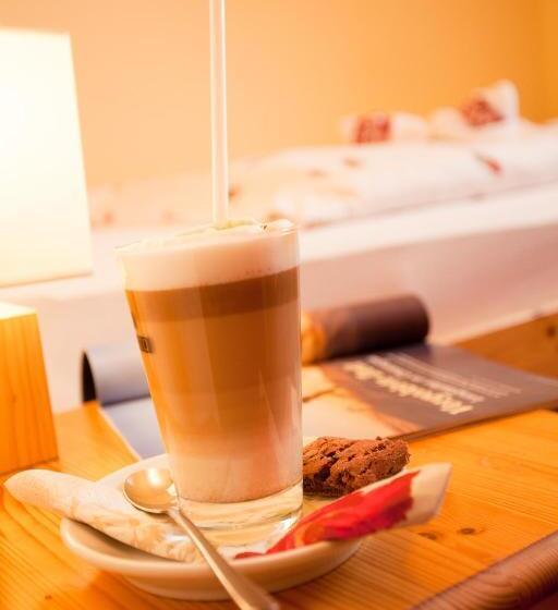 חדר יחיד בסיסי, Domschatz