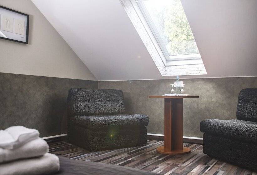 スタンダードルーム, Dresdner Hof