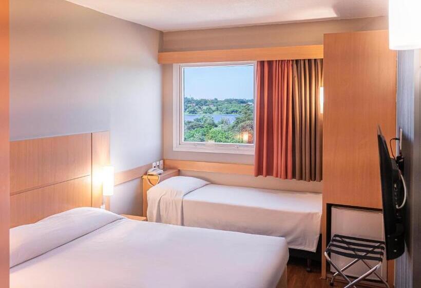 اتاق استاندارد, Hus Hotel Dourados
