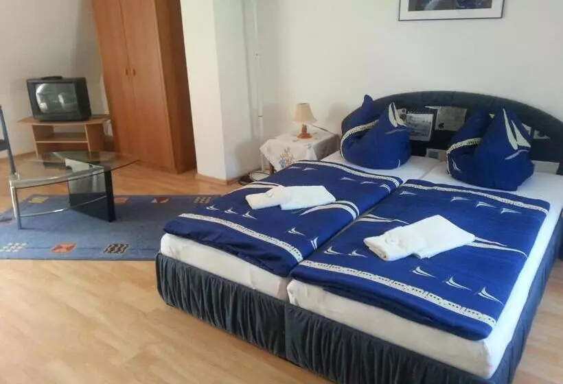 اتاق استاندارد, Pension Am Wassertor