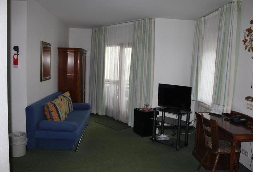 חדר סטנדרט לשלושה, Seltenbacher Hof