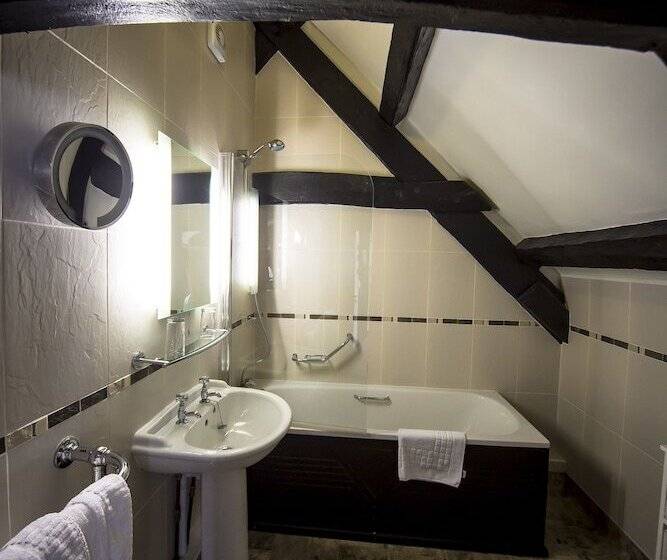 חדר אקזקיוטיב עם מיטת קווין, The Black Boy Inn