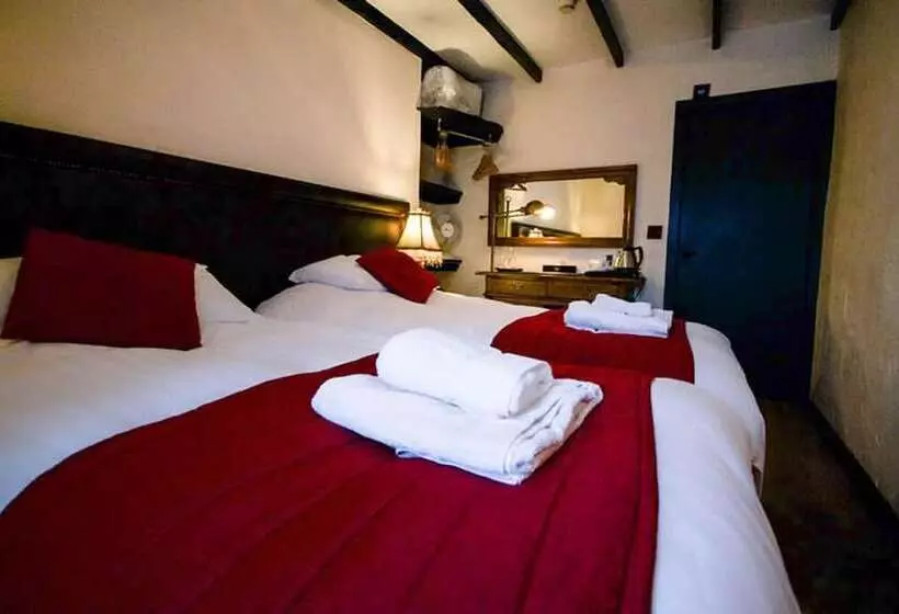 اتاق استاندارد با تخت دو نفره بزرگ, The Black Boy Inn