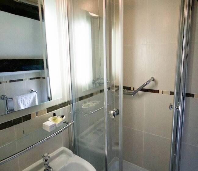 חדר סטנדרט יחיד, The Black Boy Inn