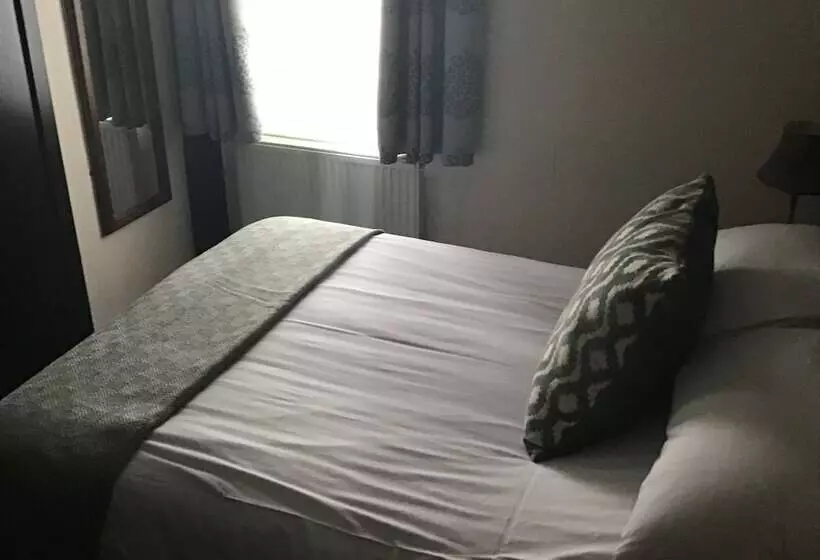 اتاق عادی با تخت دوبل, The Black Boy Inn