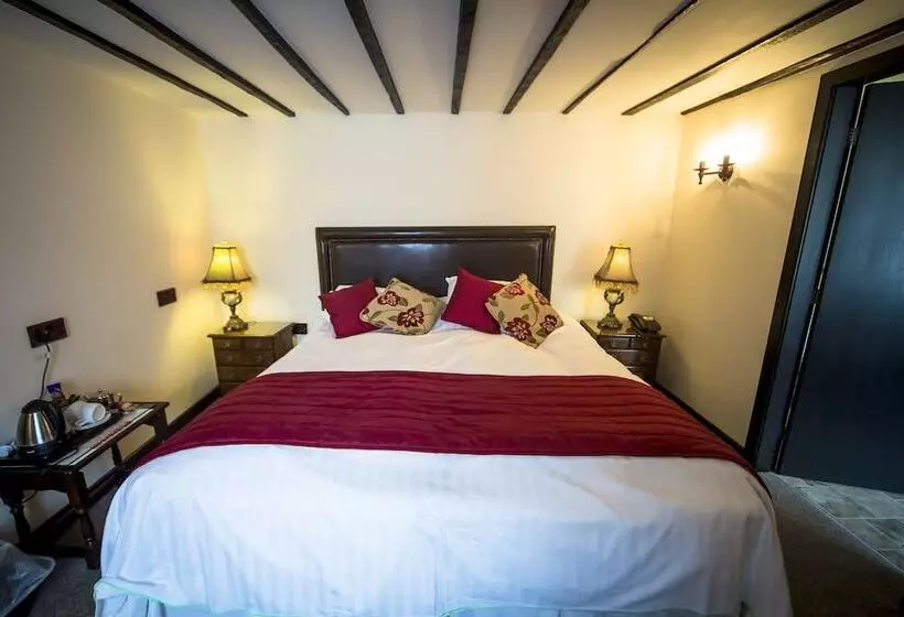 اتاق عادی با تخت دوبل, The Black Boy Inn