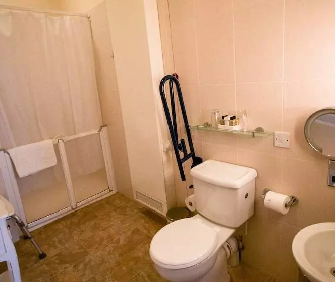 Suite Queen Bed, The Black Boy Inn