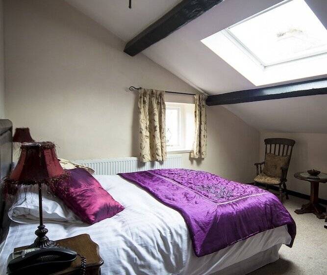 חדר אקזקיוטיב עם מיטת קווין, The Black Boy Inn