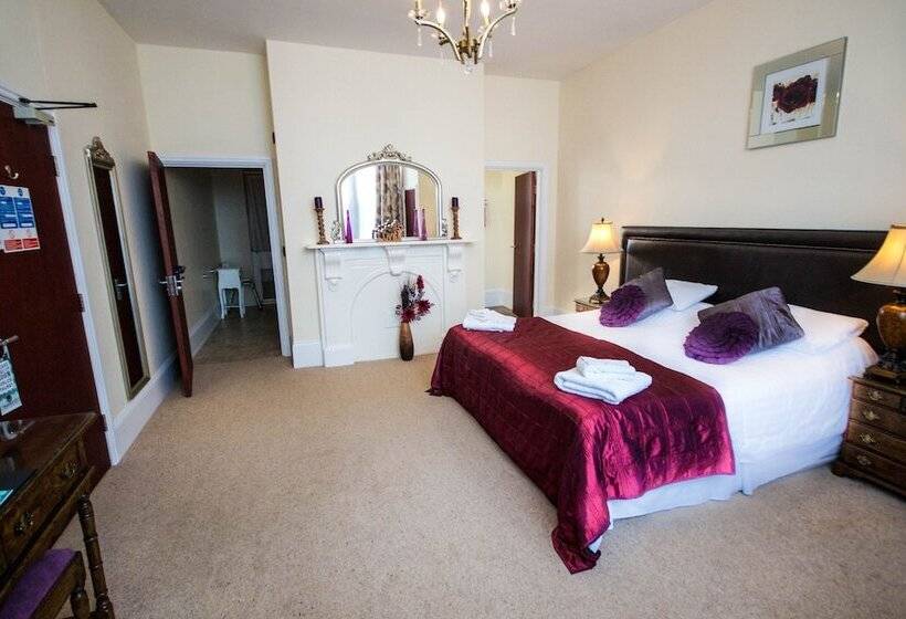 סוויטה עם מיטת קווין, The Black Boy Inn