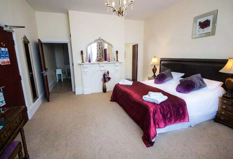 Suite Queen Bed, The Black Boy Inn
