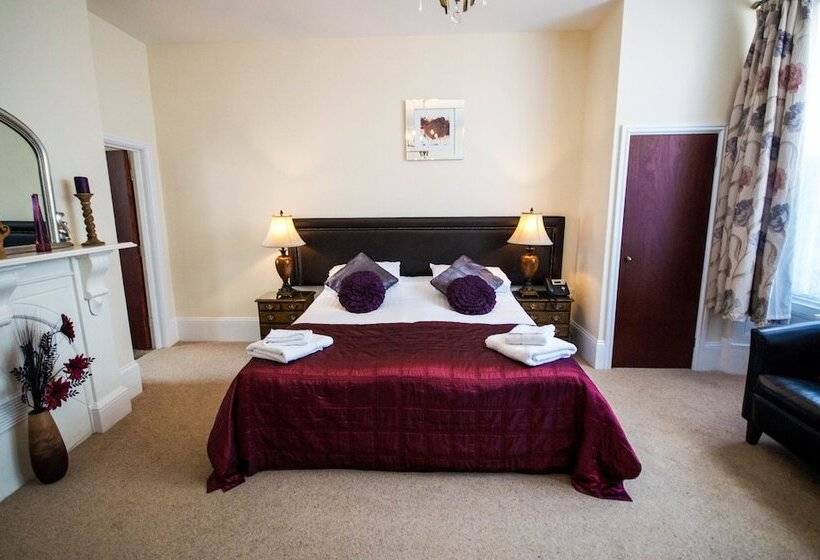 סוויטה עם מיטת קווין, The Black Boy Inn