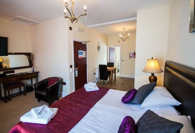 סוויטה עם מיטת קווין, The Black Boy Inn