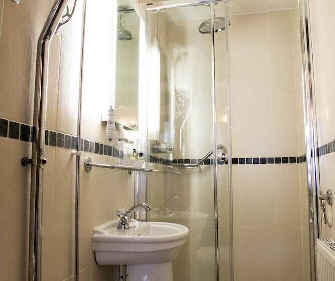 חדר סטנדרט עם מיטת קווין, The Black Boy Inn