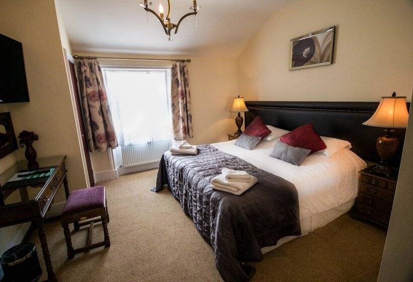 סוויטה עם מיטת קווין, The Black Boy Inn