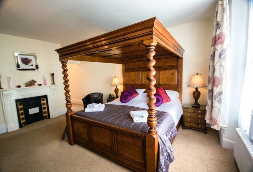 סוויטה עם מיטת קווין, The Black Boy Inn