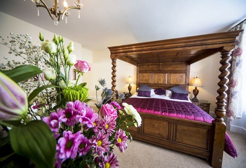 סוויטה עם מיטת קווין, The Black Boy Inn