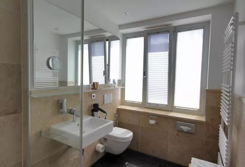 Standardeinzelzimmer, Qube Hotel Bergheim