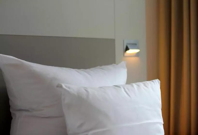 Standardeinzelzimmer, Qube Hotel Bergheim