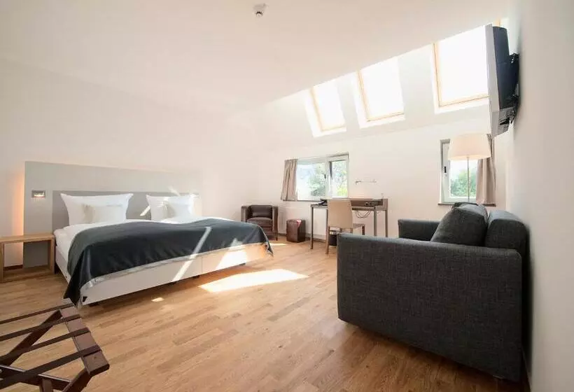 Superior-Zimmer, Qube Hotel Bergheim