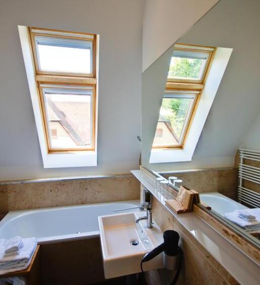 Deluxe Zimmer, Qube Hotel Bergheim