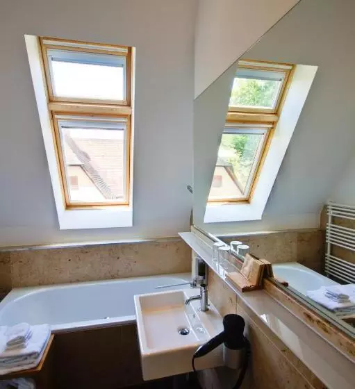 Deluxe Zimmer, Qube Hotel Bergheim