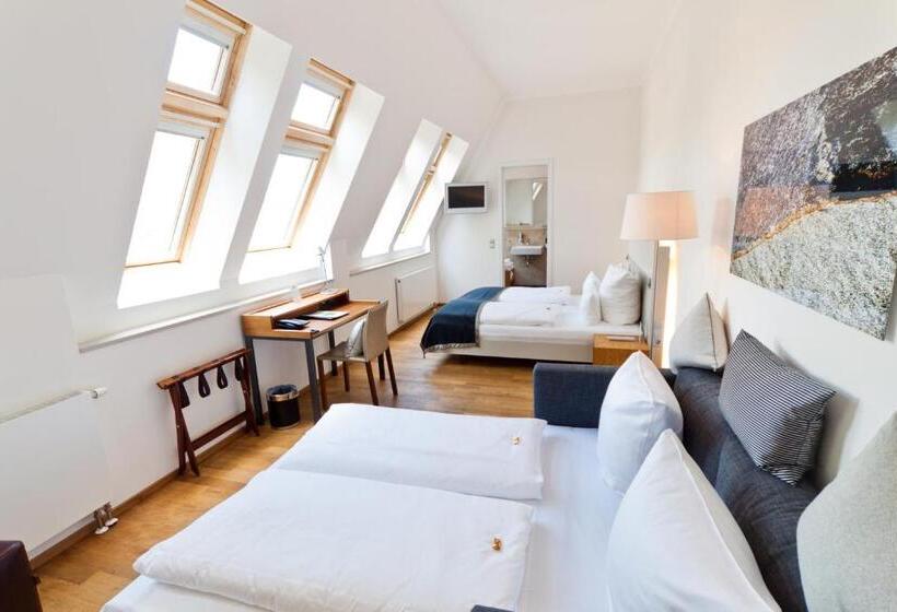 Deluxe Zimmer, Qube Hotel Bergheim
