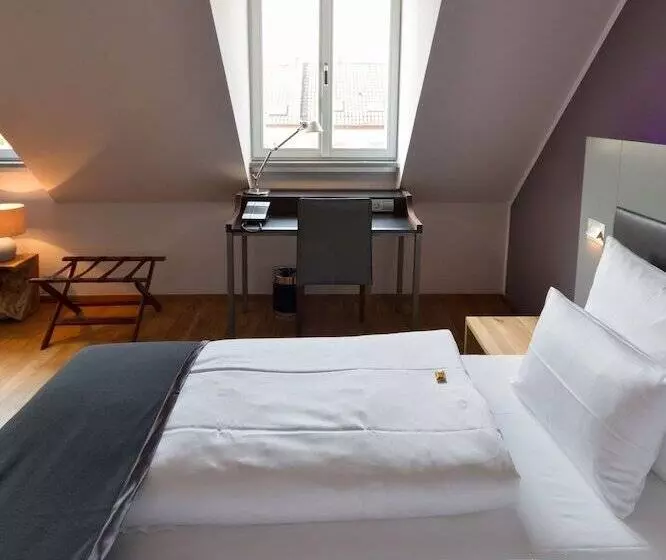 Standardzimmer, Qube Hotel Bergheim