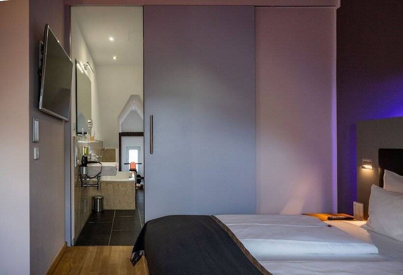 Junior Suite, Qube Hotel Bergheim