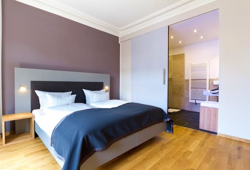 Номер Стандарт, Qube Hotel Bergheim