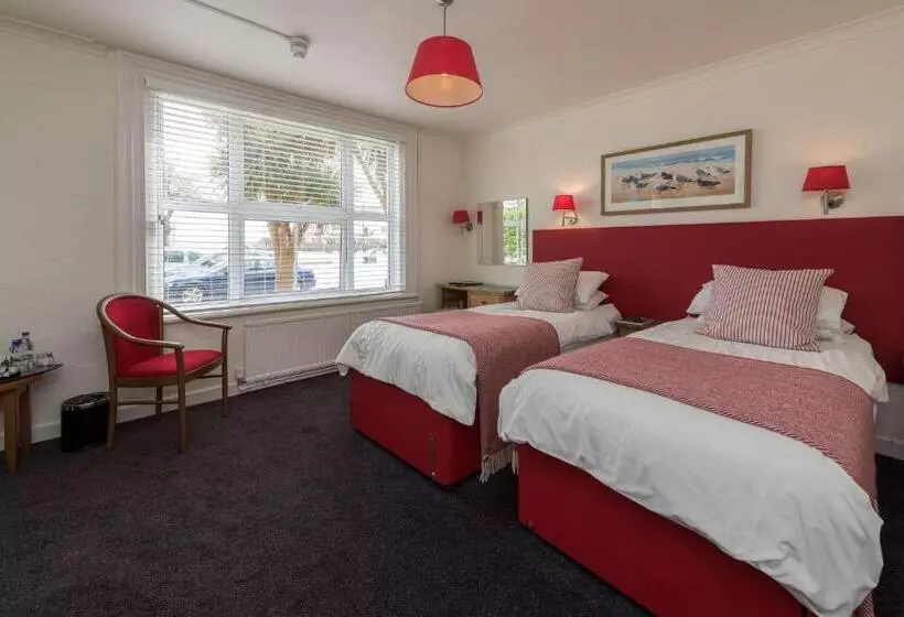 Classic Room, The Beachcroft Hotel, Bw Signature Collection