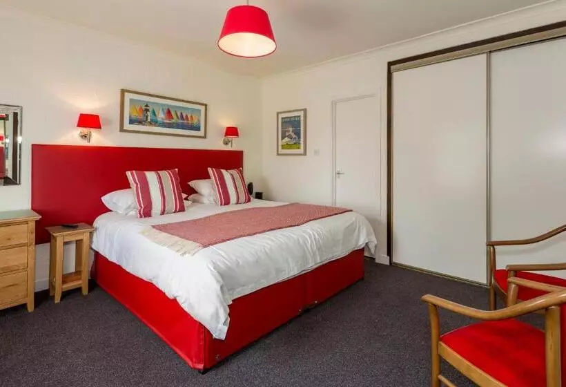 Classic Room King Bed, The Beachcroft Hotel, Bw Signature Collection