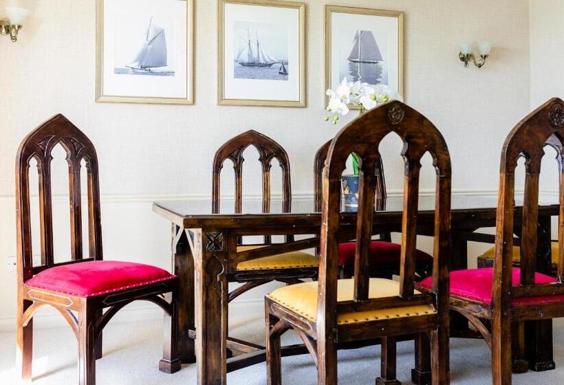 キングサイズベッドのスイートルーム, The Beachcroft Hotel, Bw Signature Collection