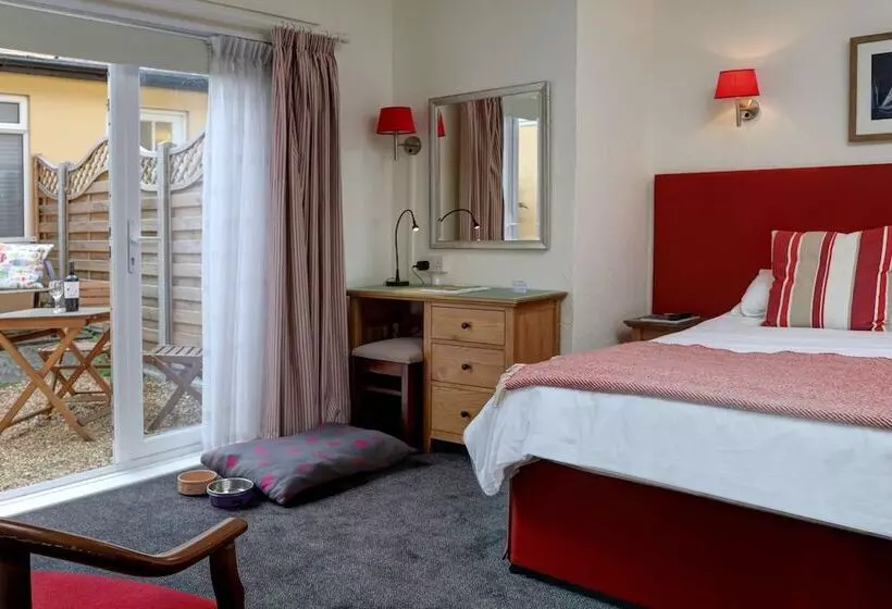 Classic Room Double Bed, The Beachcroft Hotel, Bw Signature Collection