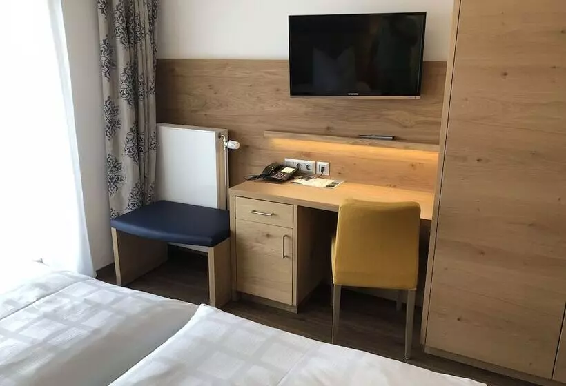 اتاق استاندارد, Urlaubshotel Binder