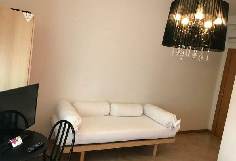 اتاق استاندارد چهار تخته, Ascoli Bonjour B&b & Apartments Parcheggio Privato & Giardino