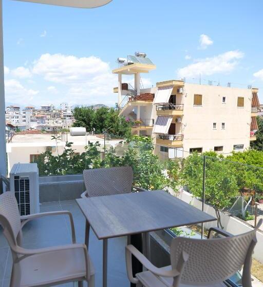 家庭间, Summer Point