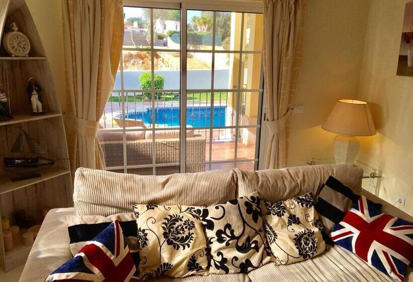 شقة غرفة واحدة, Casa Estombar   Private Swimming Pool   Air Conditioning In All Bedrooms   Wifi