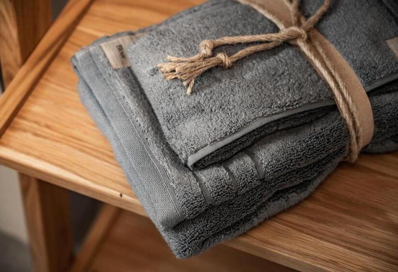 سوییت جونیور, Villa Jasmine