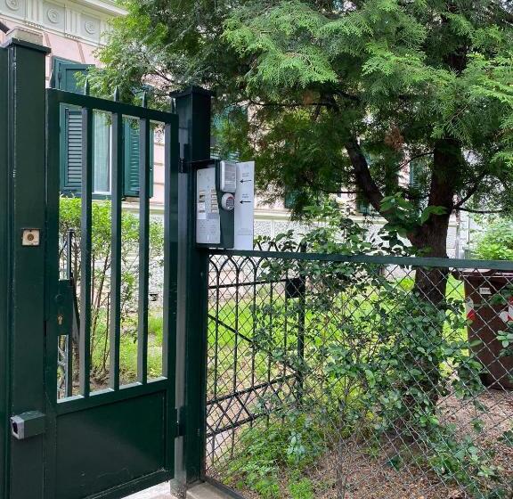 سوئیت با بالکن, Villa Jasmine