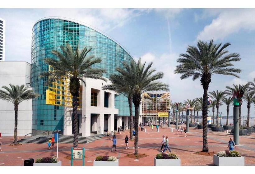 带3个卧室的公寓, Roami At Factors Row