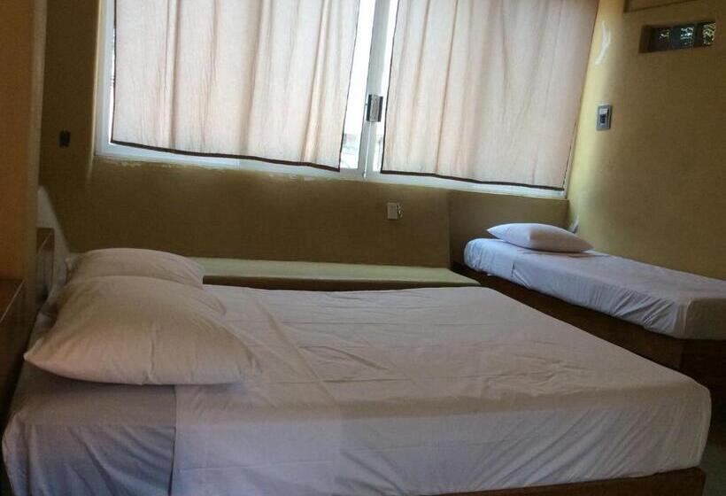 استودیوی استاندارد, Punta Mar