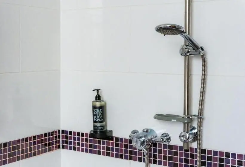 اتاق استاندارد سه نفره, Esplanade Hotel Llandudno