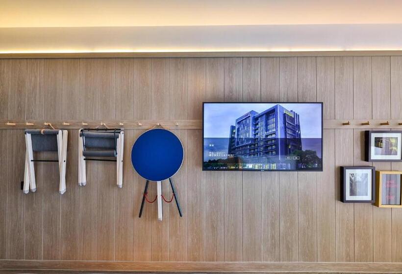 Büyük Çift Kişilik Yataklı Standart Oda, Moxy Shanghai Hongqiao Necc