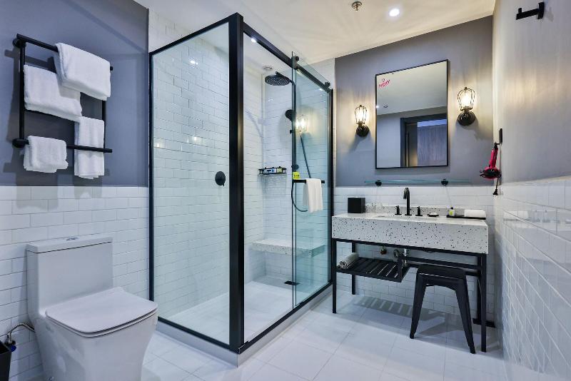 Büyük Çift Kişilik Yataklı Standart Oda, Moxy Shanghai Hongqiao Necc